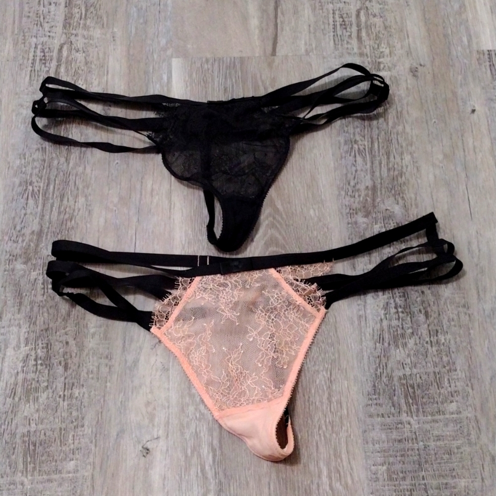 Victoria's Secret Set of 2 Size Large Thong Panties